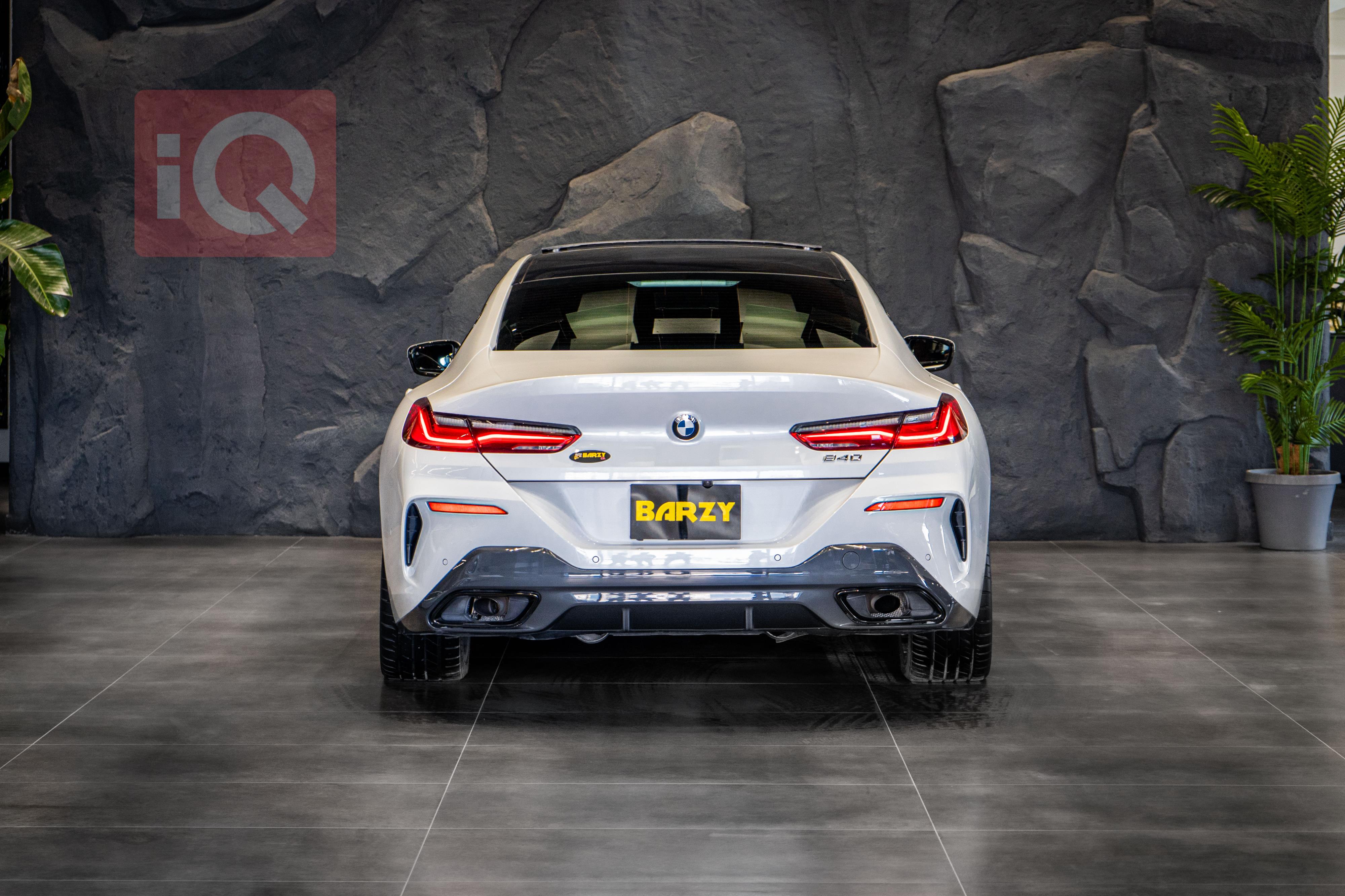 بي ام دبليو 8 الفئة